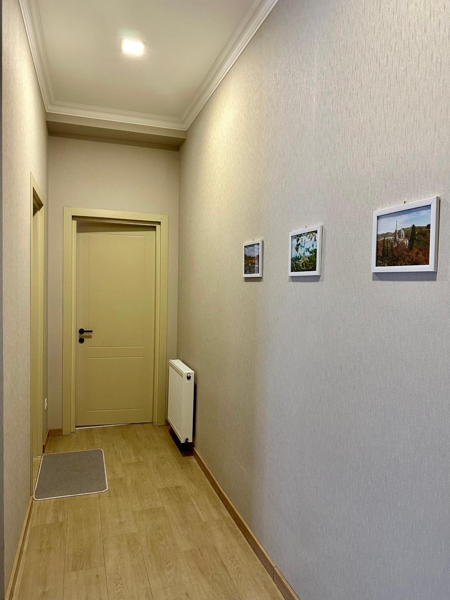 Downtown Apartment Кутаиси Экстерьер фото